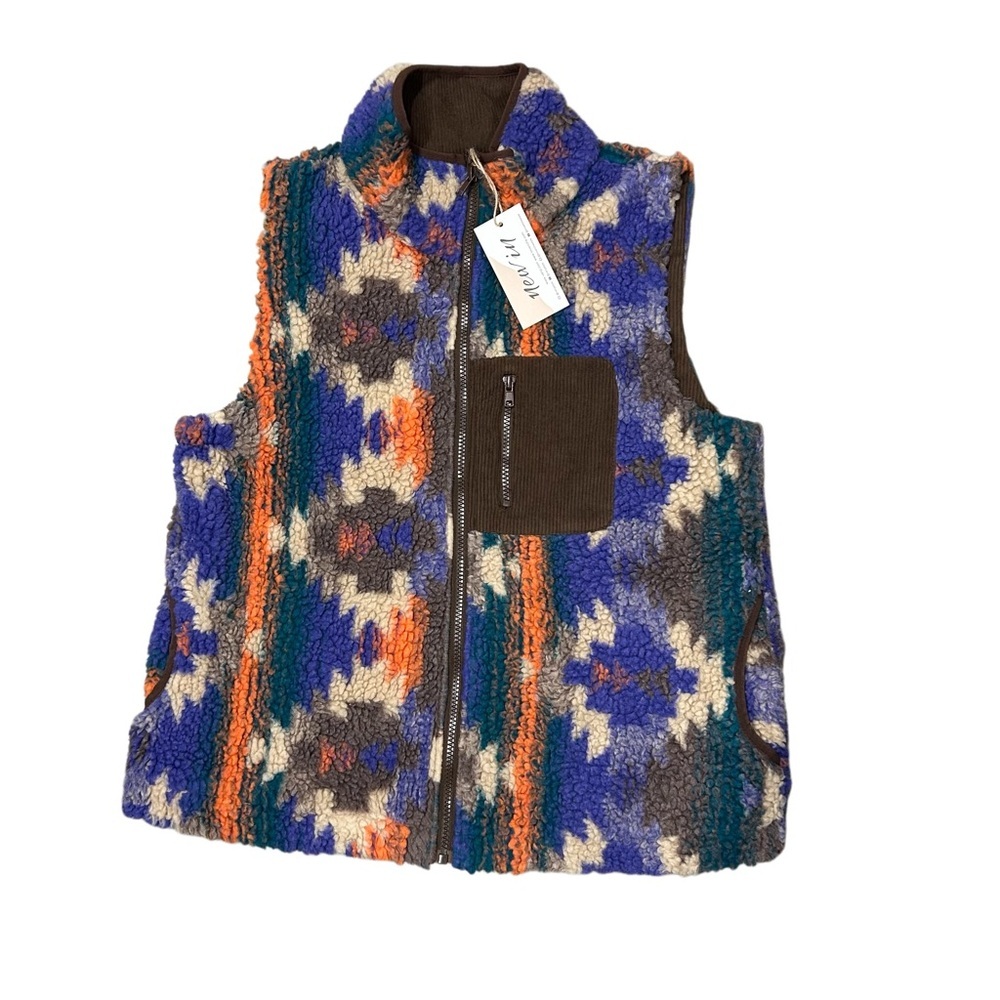 NWT New In Aztec Vest Polyester Multi Color Zip Front Pockets on Sides